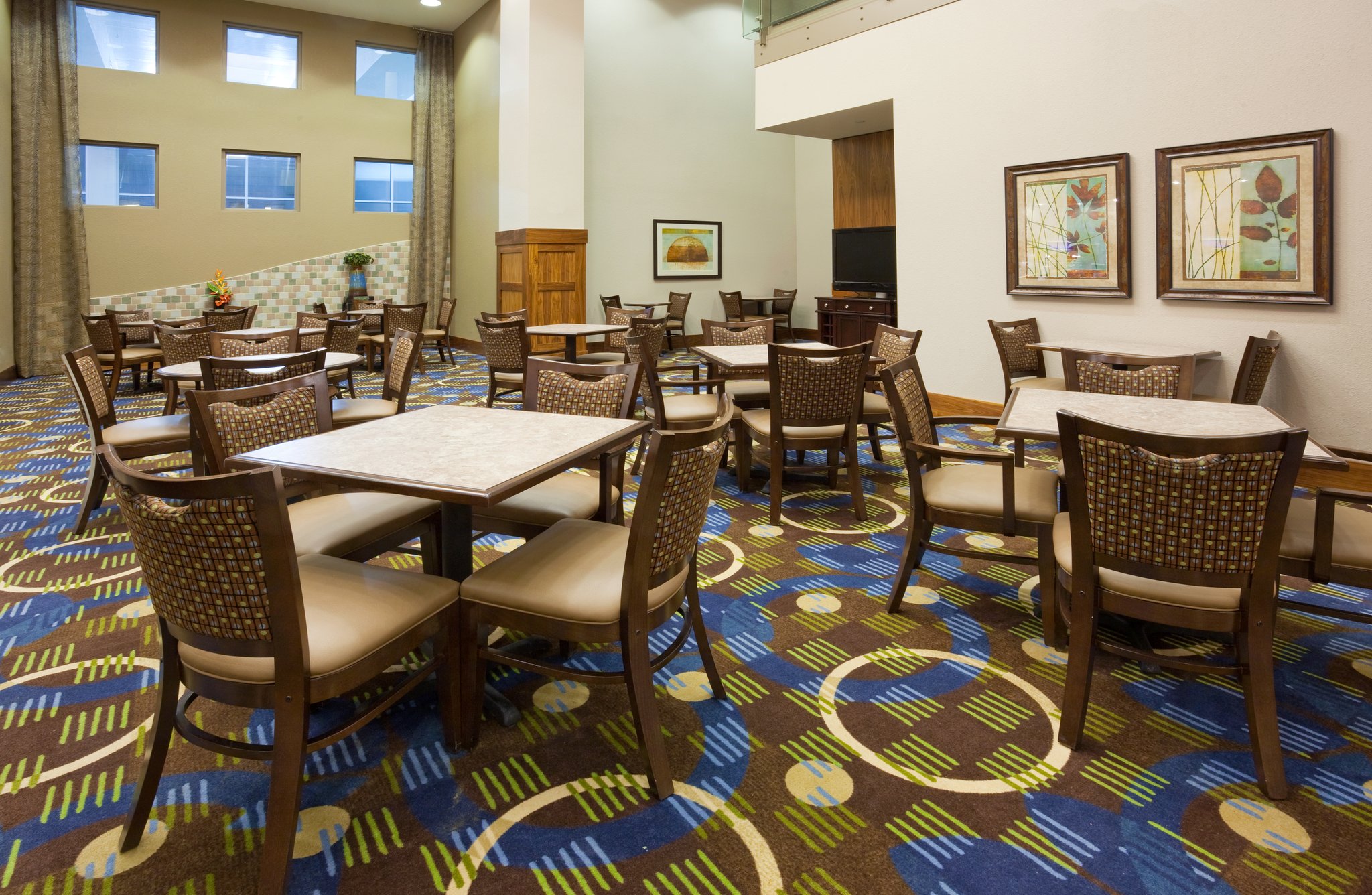 Holiday Inn Express Hotel & Suites Mankato East