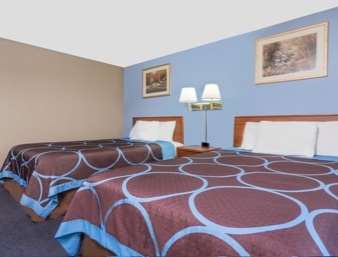Super 8 by Wyndham Mankato