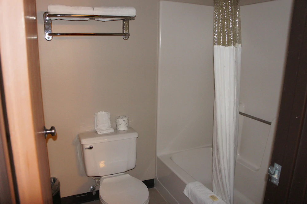 Coratel Inn and Suites Maple Grove