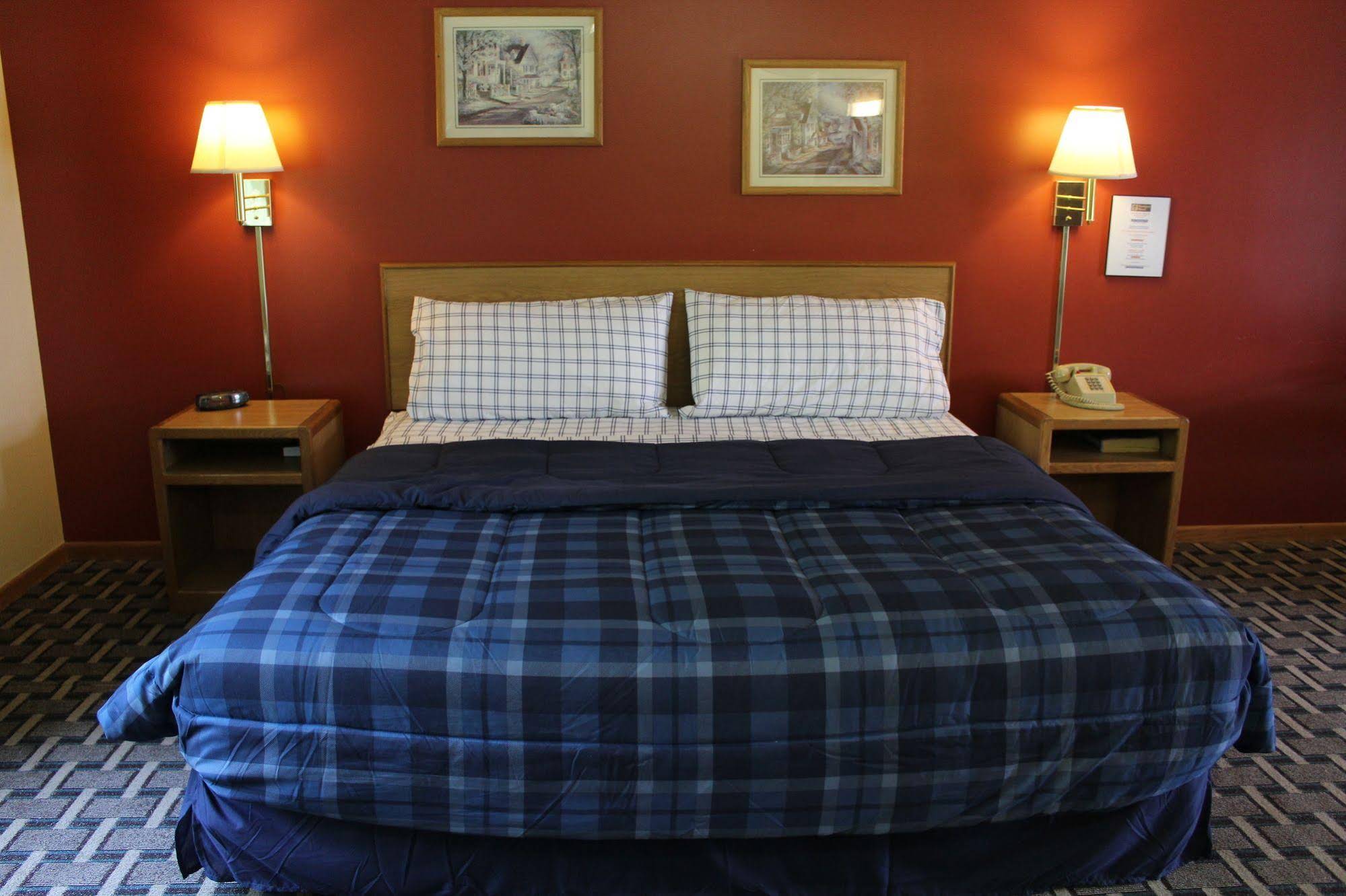 Budget Host Inn Fridley