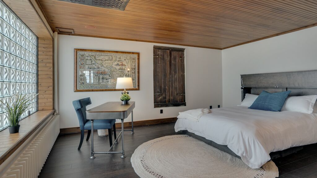 Downtown Rockstar Residence