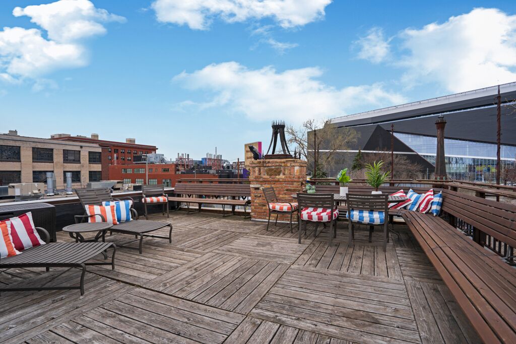 Downtown Rockstar Residence