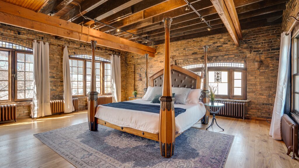 Downtown Rockstar Residence