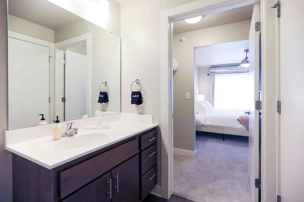 Kasa Minneapolis Uptown Apartments