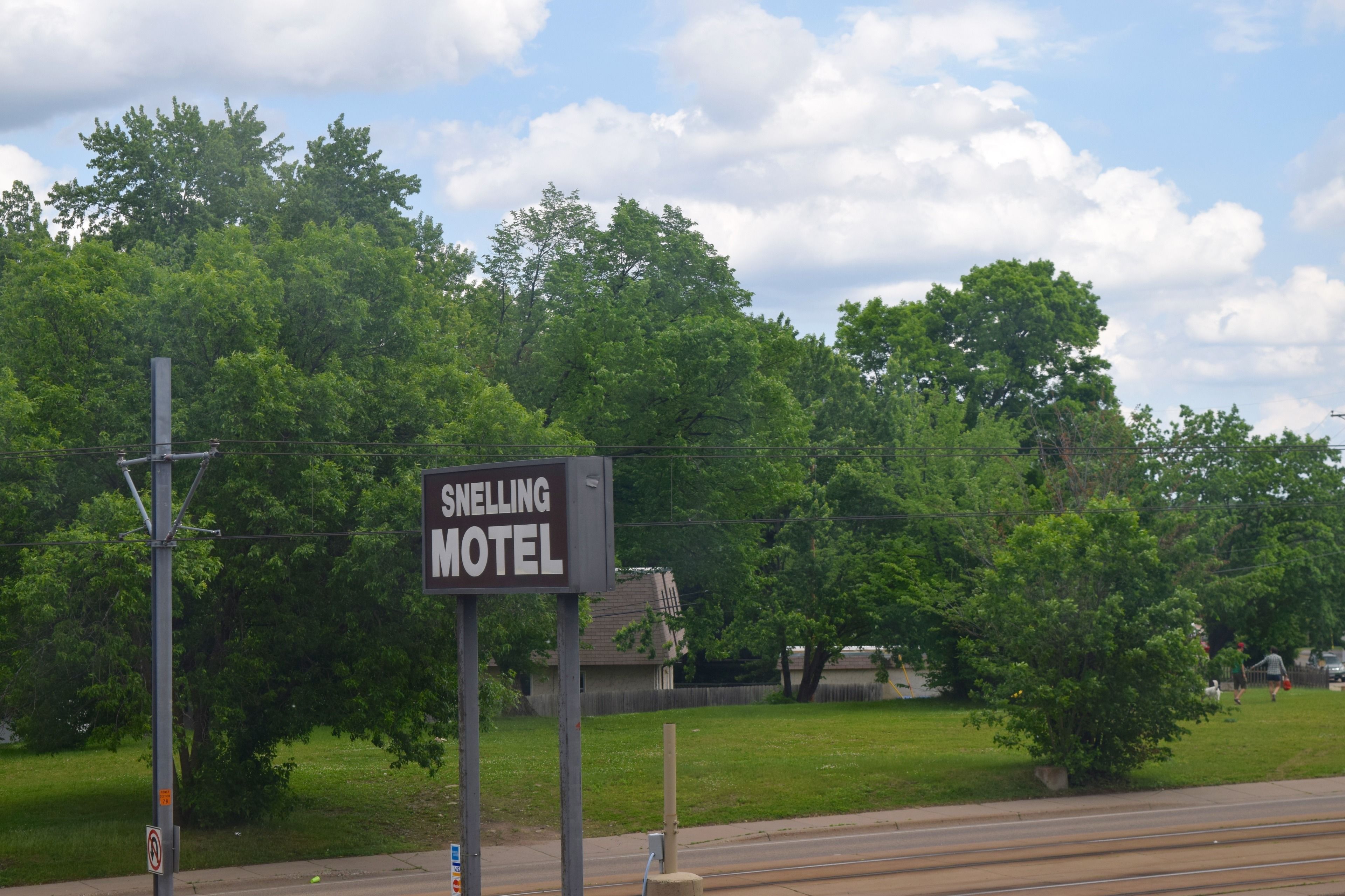 Snelling Motel