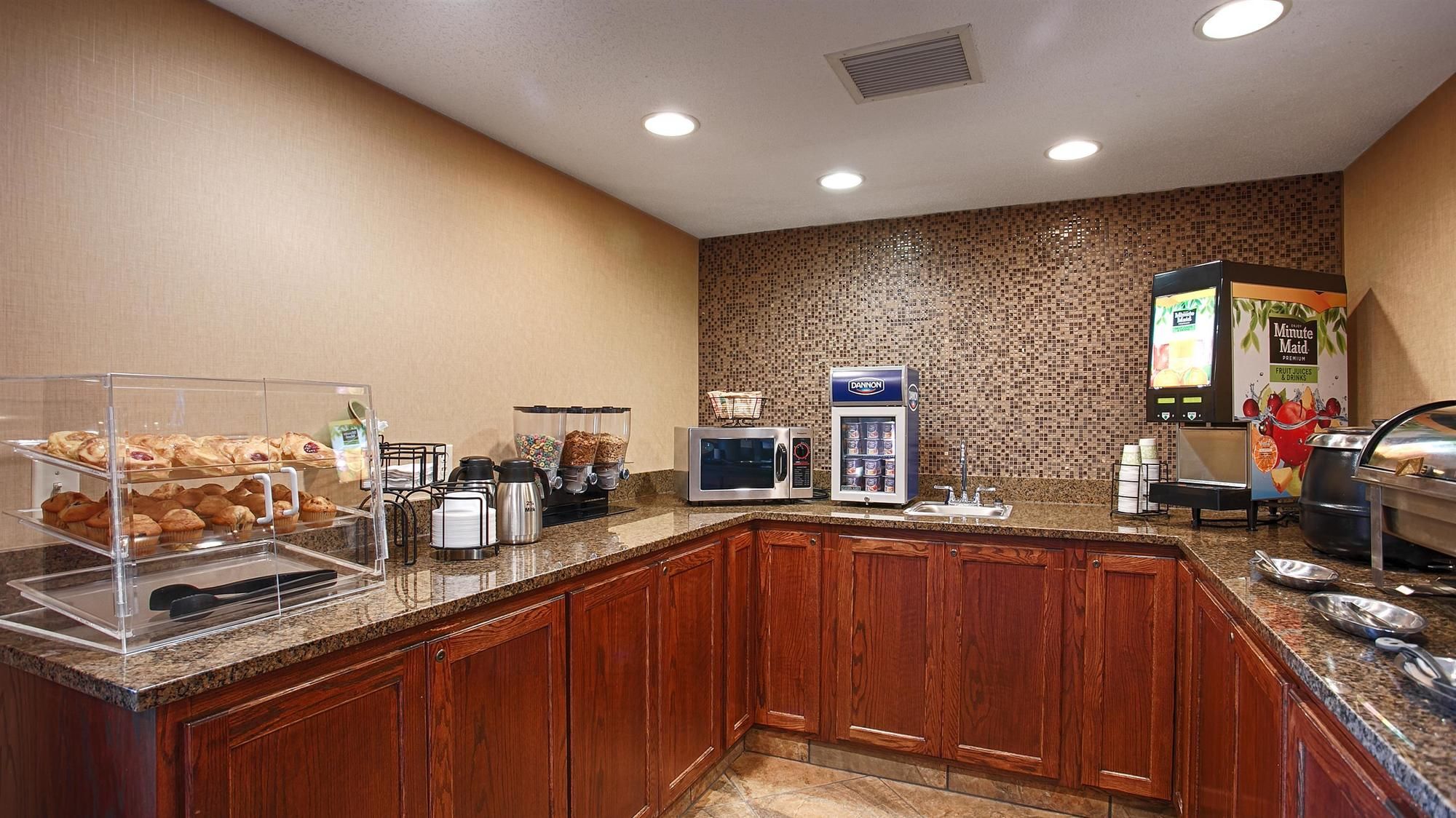 Best Western Plus Chelsea Hotel