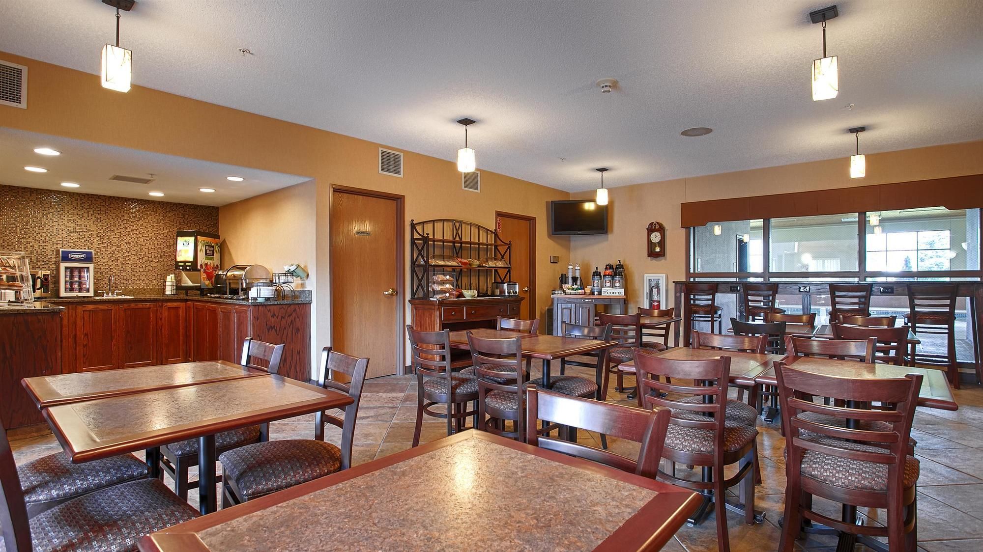 Best Western Plus Chelsea Hotel