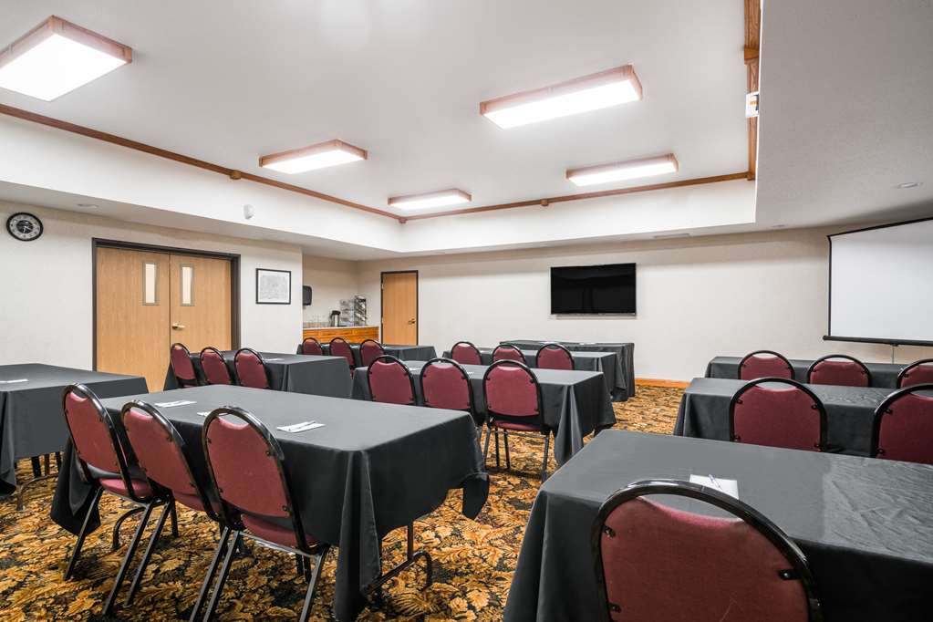 Travelodge & Suites by Wyndham Fargo/Moorhead