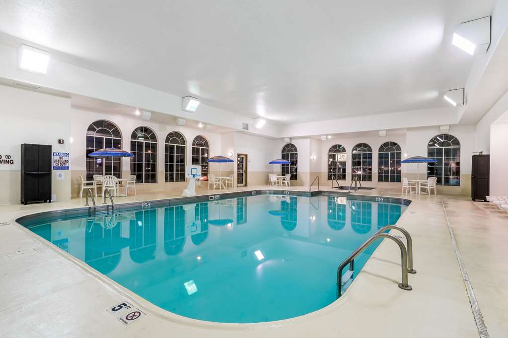 Travelodge & Suites by Wyndham Fargo/Moorhead