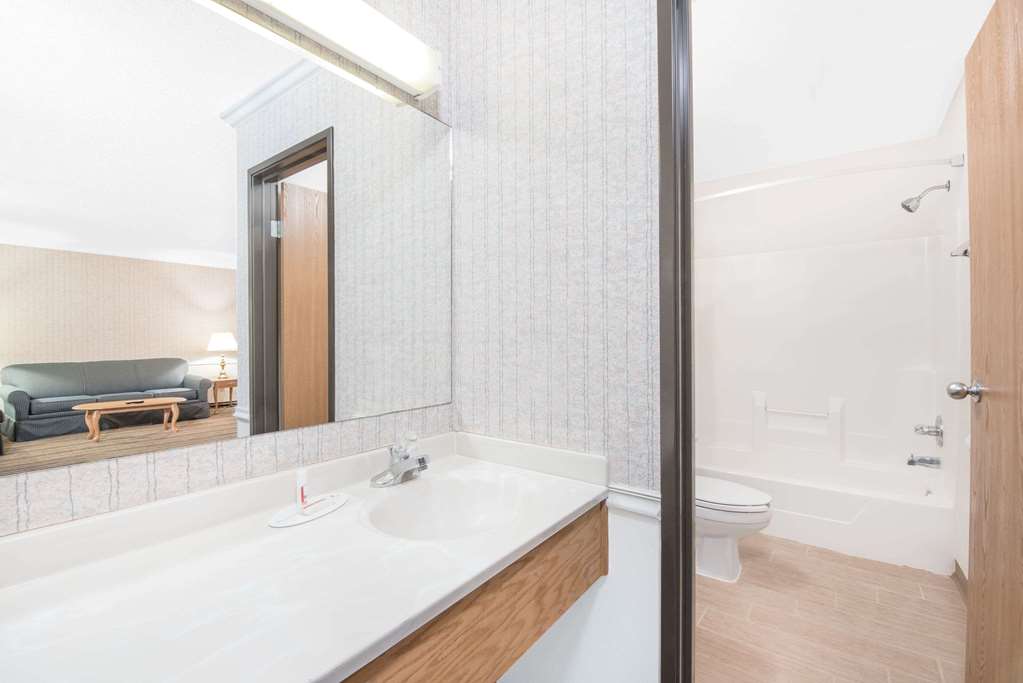 Wrangler Hotel Morris