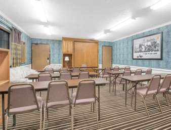 Wrangler Hotel Morris