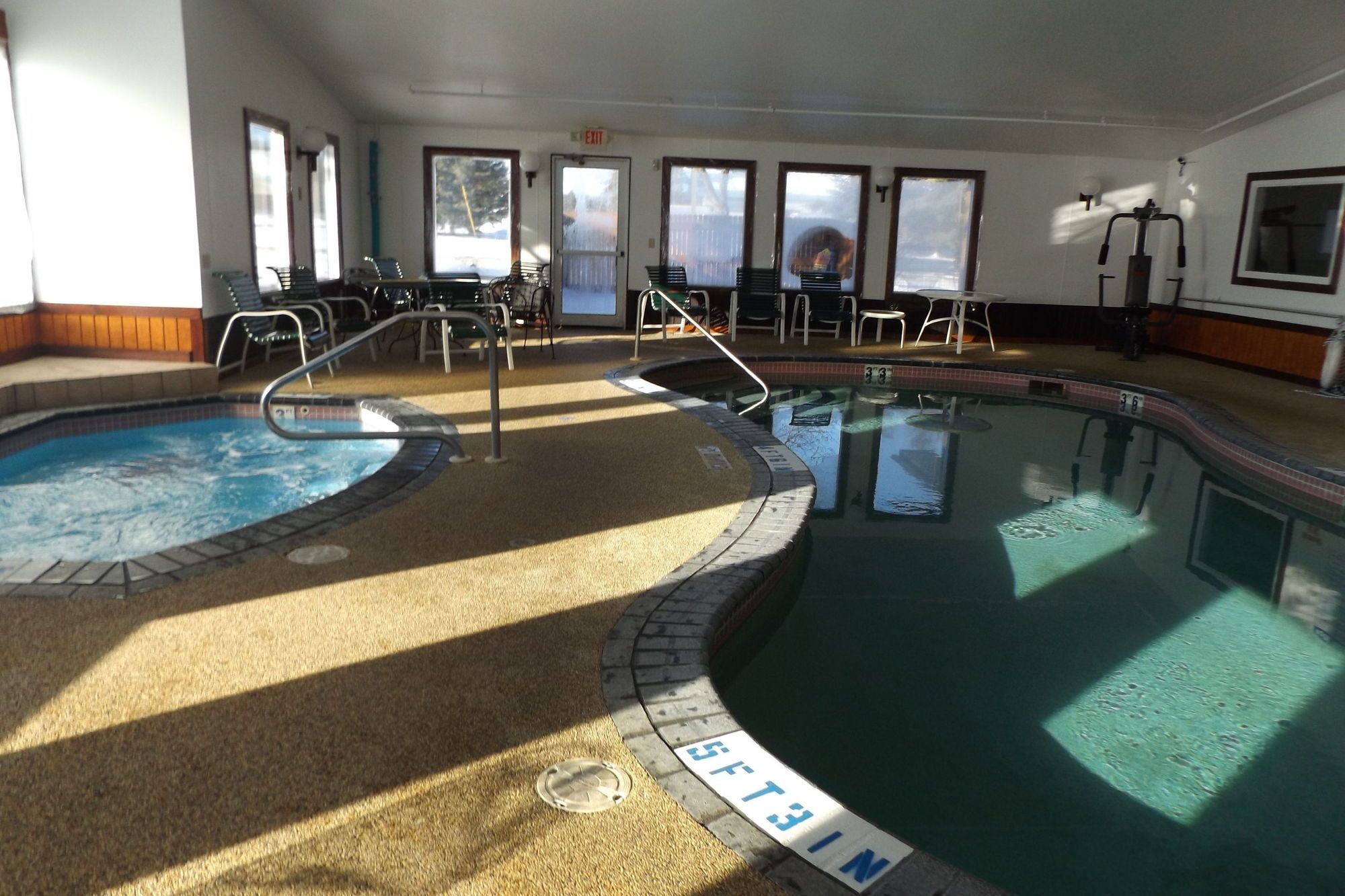 Nisswa Inn And Suites