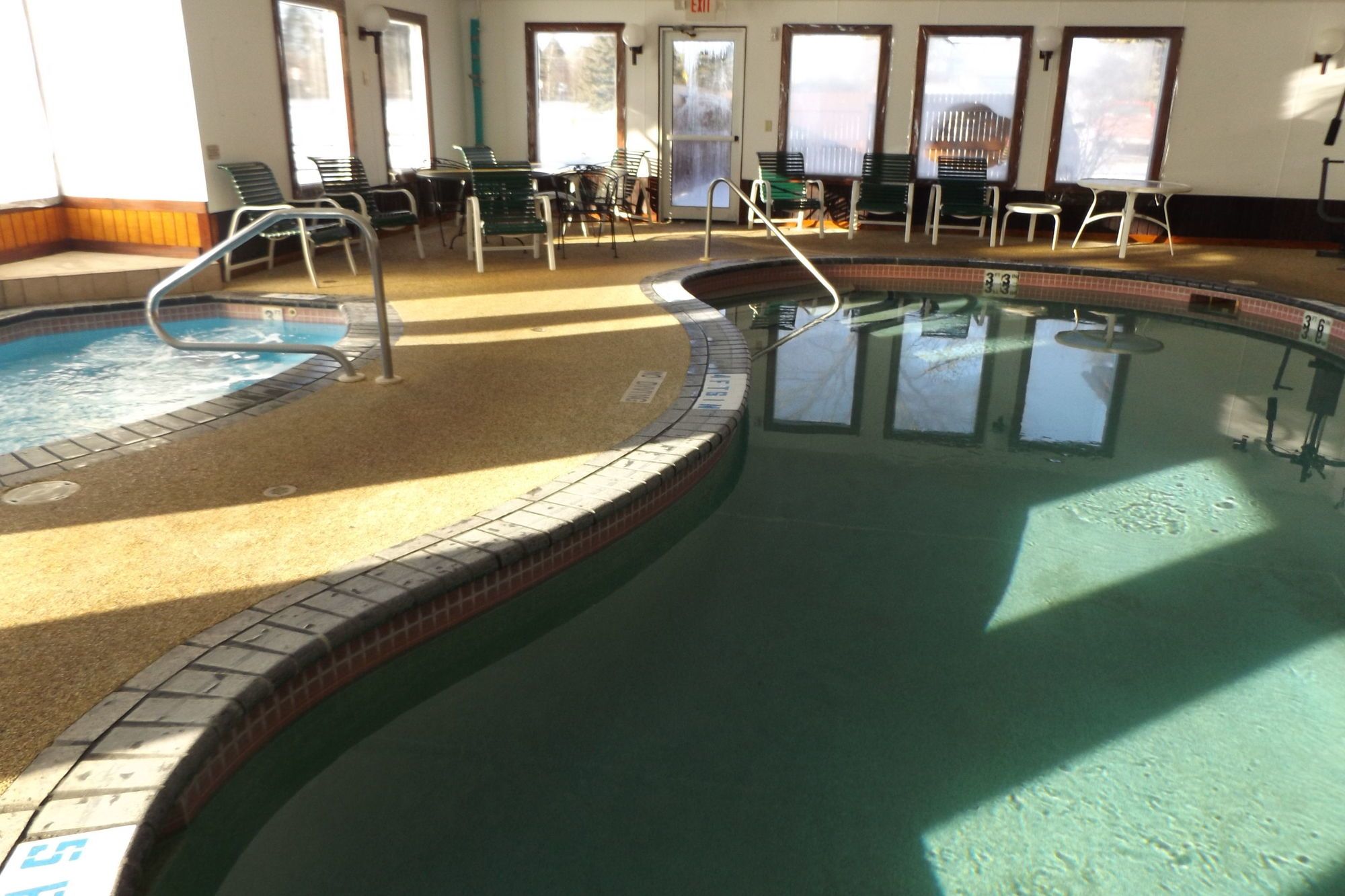 Nisswa Inn And Suites