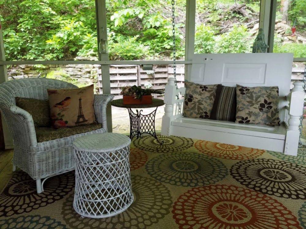 Contented Cottage Bed And Breakfast
