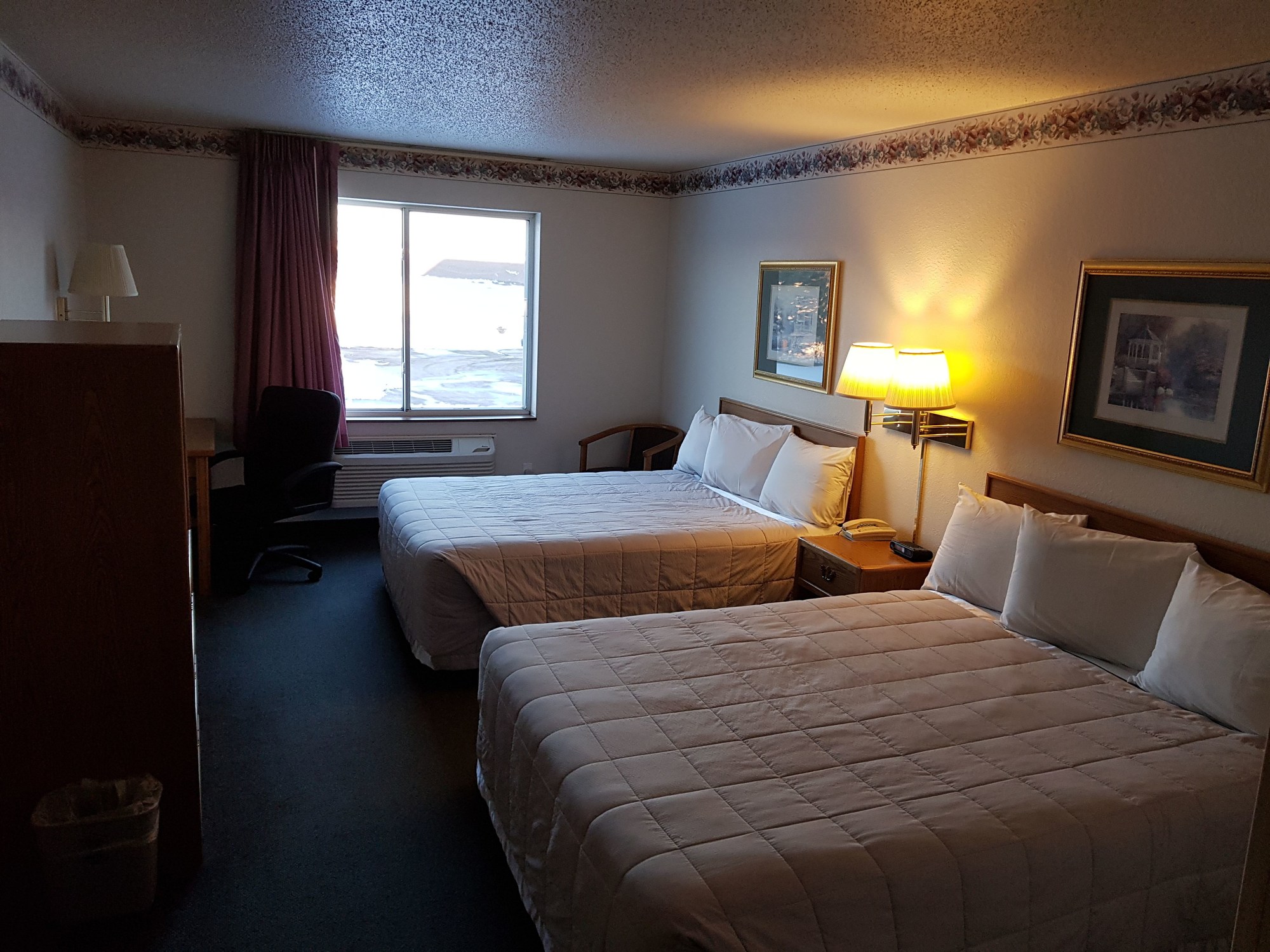 Asteria Inn & Suites - Northfield