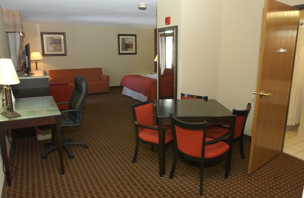 Motel 6 Owatonna, MN - Near Medical Center
