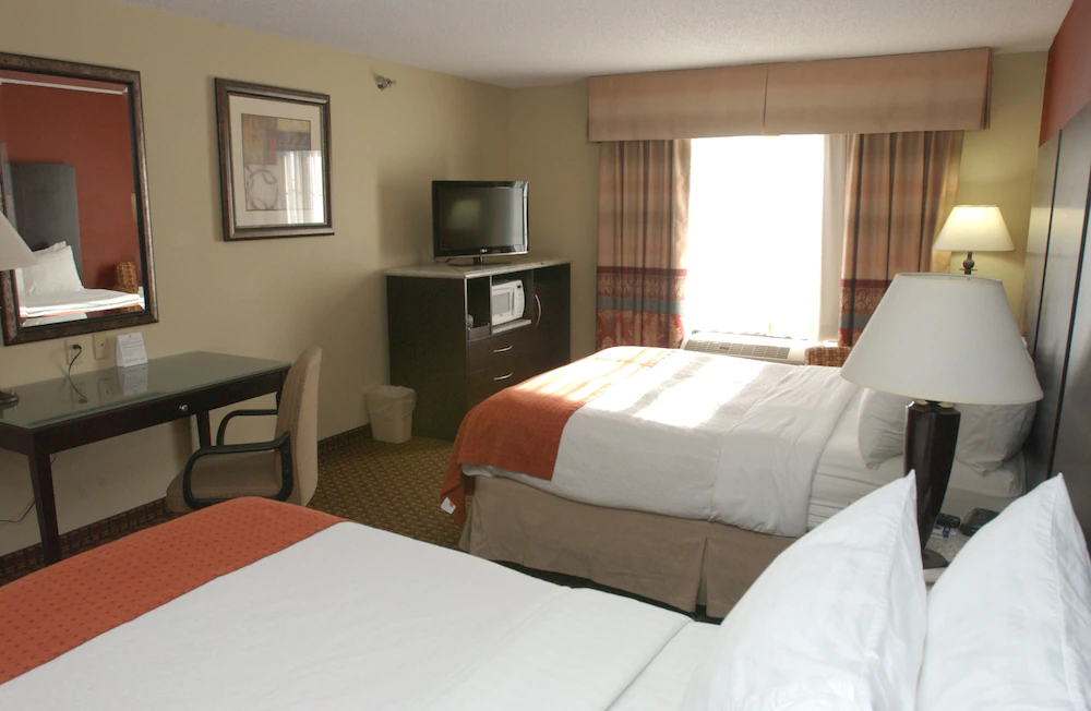 Motel 6 Owatonna, MN - Near Medical Center