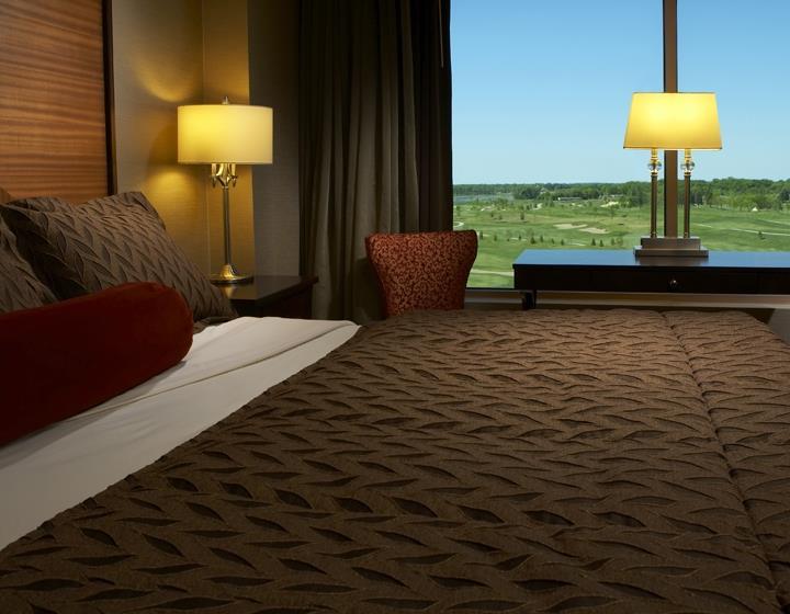 Mystic Lake Casino Hotel