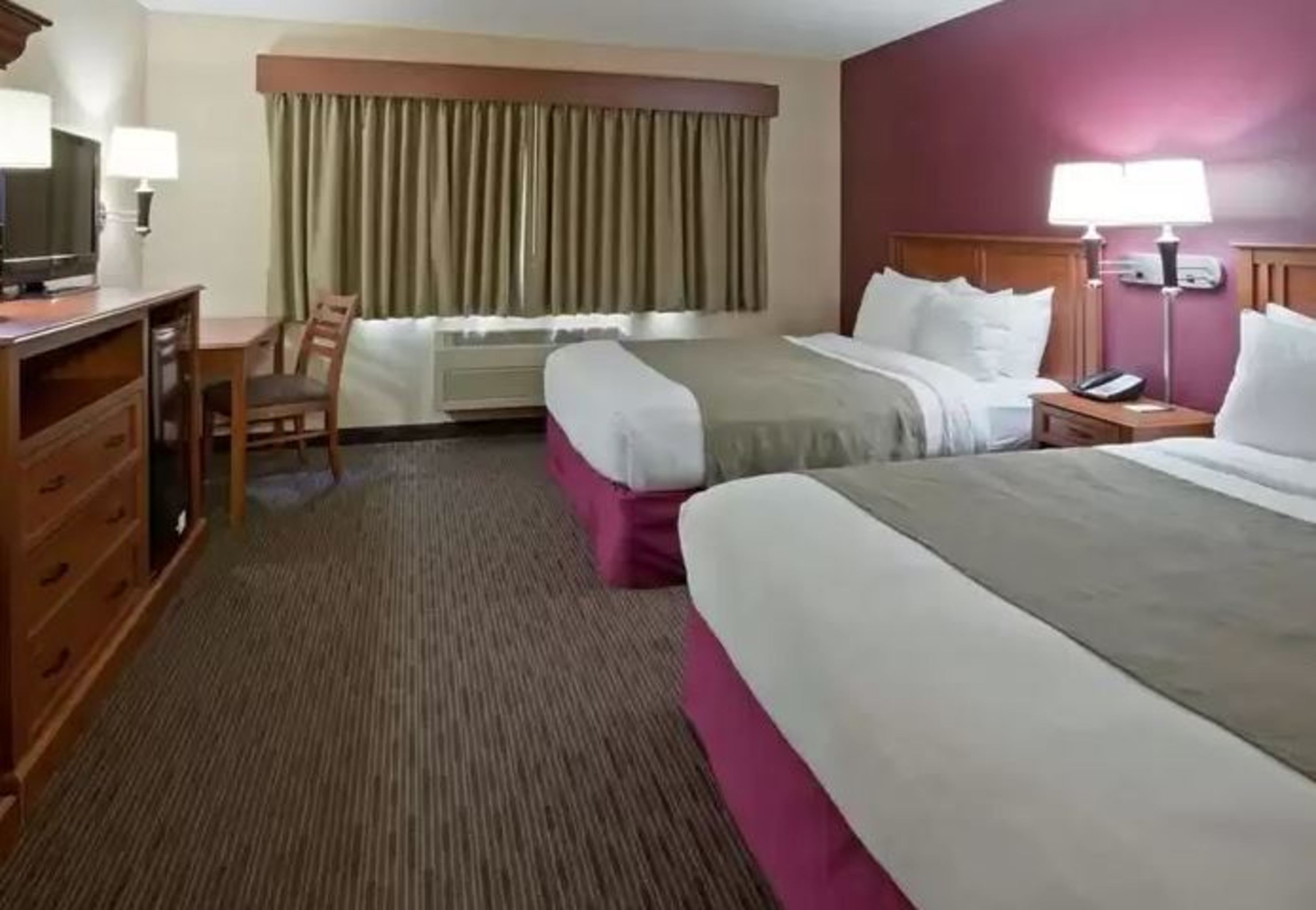AmericInn by Wyndham Duluth South Black Woods Event Center