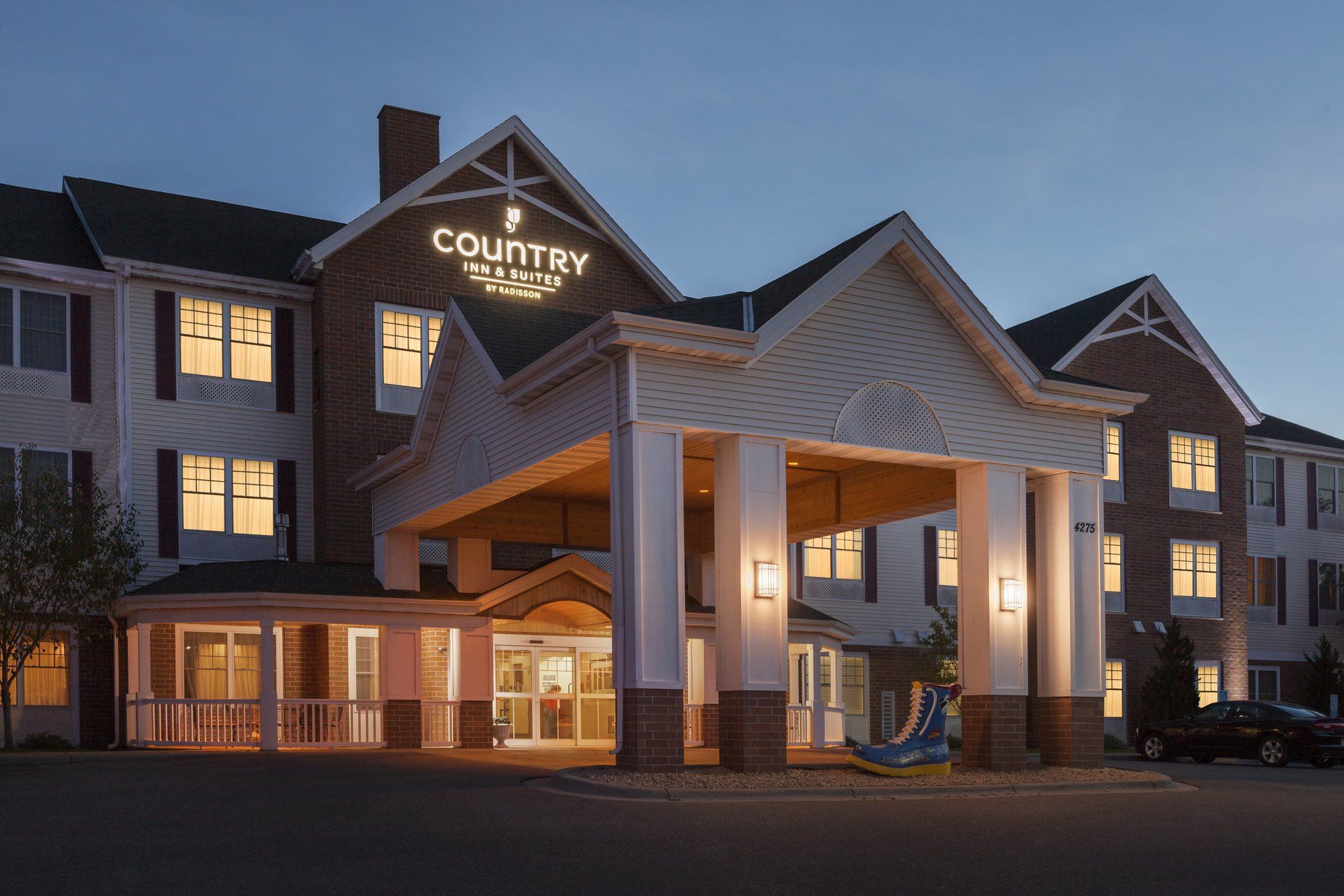 Country Inn & Suites by Radisson, Red Wing, MN
