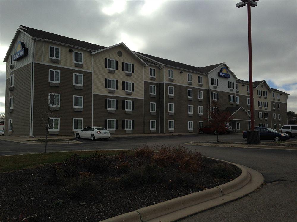 Days Inn & Suites by Wyndham Rochester Mayo Clinic South