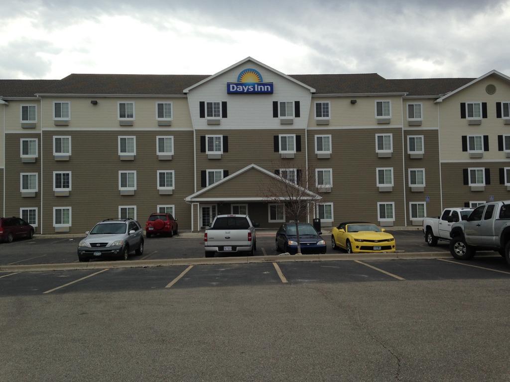 Days Inn & Suites by Wyndham Rochester Mayo Clinic South