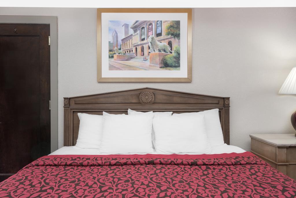 Days Inn by Wyndham Rochester Downtown