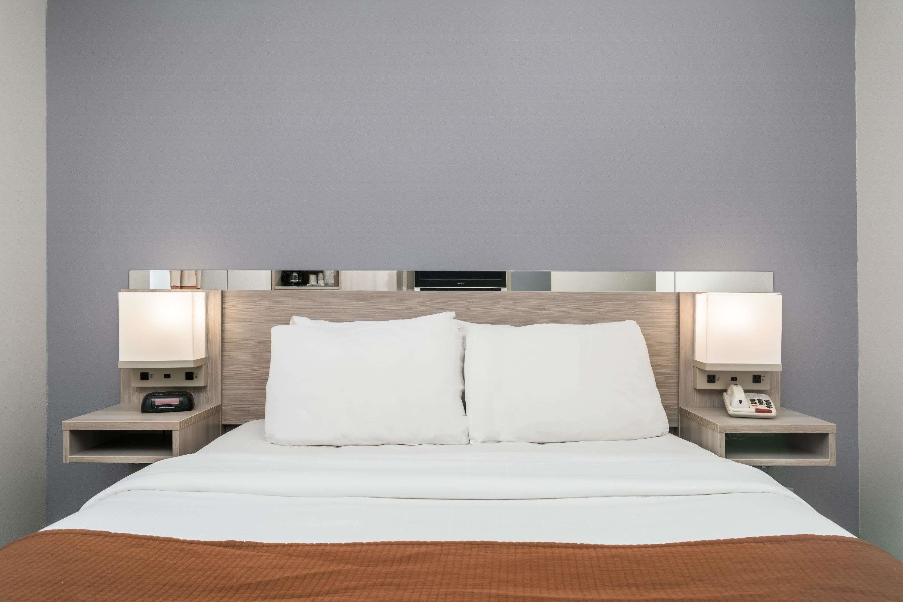 Microtel Inn & Suites by Wyndham Rochester North Mayo Clinic