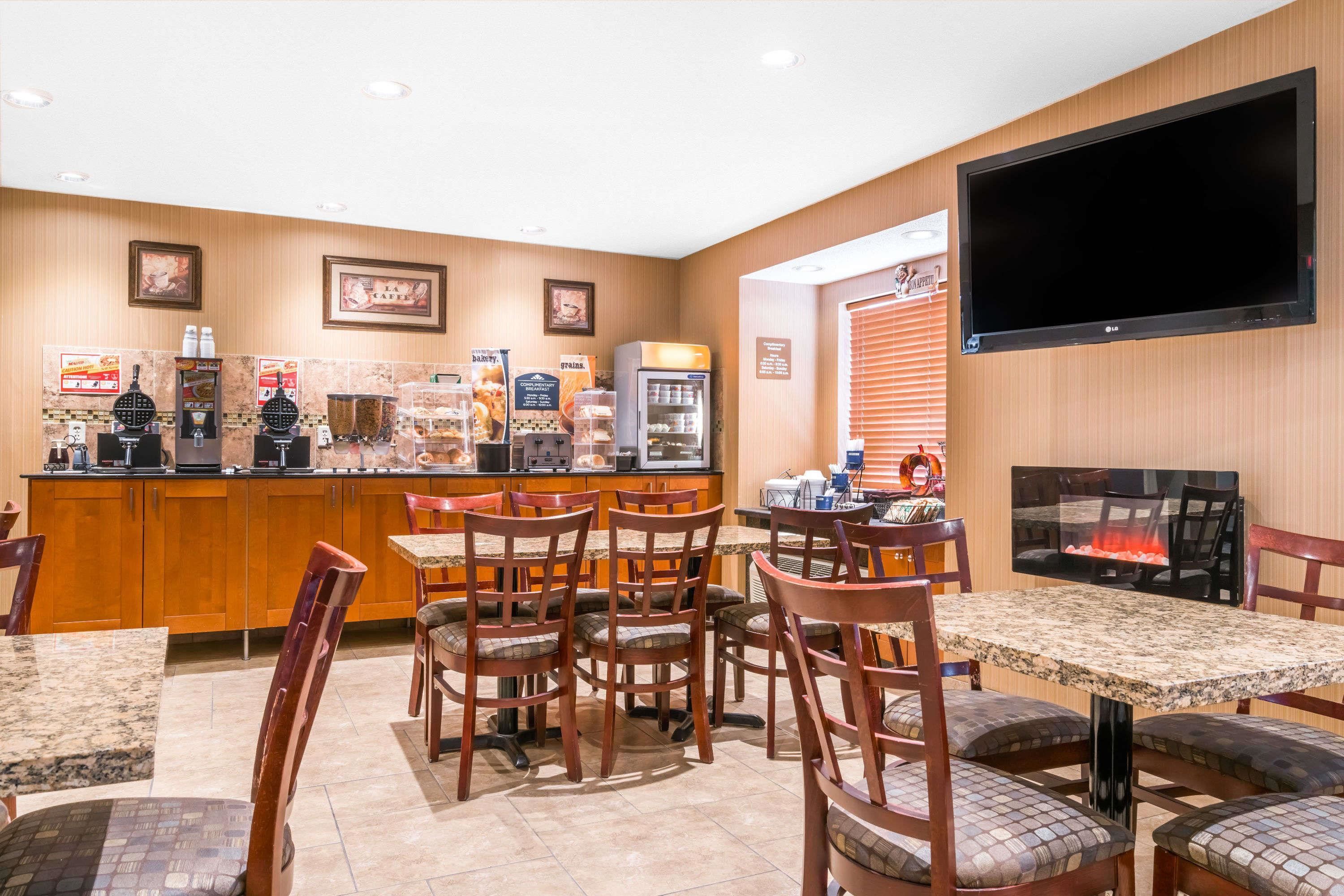 Microtel Inn & Suites by Wyndham Rochester North Mayo Clinic