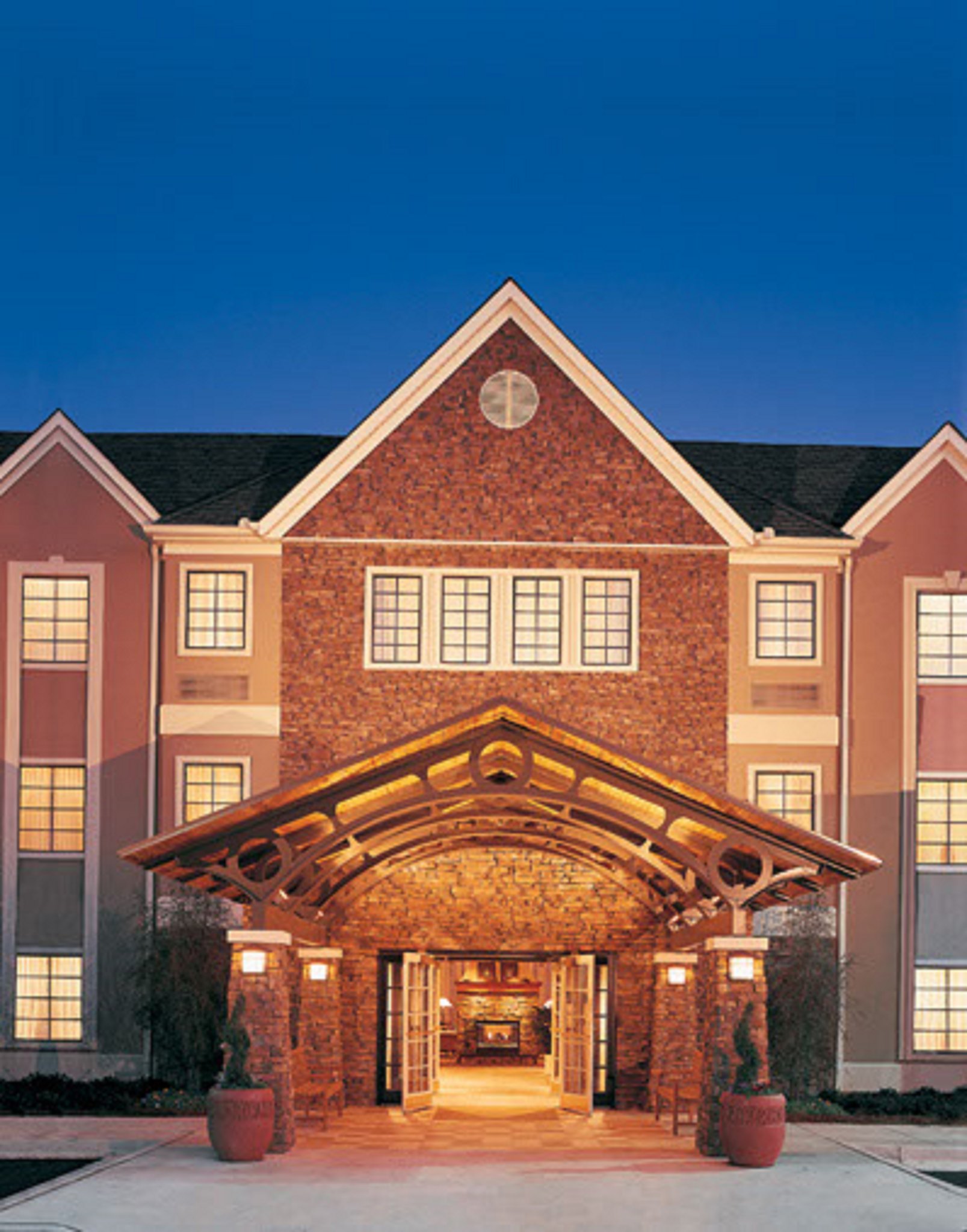 Staybridge Suites Rochester Commerce Dr Nw