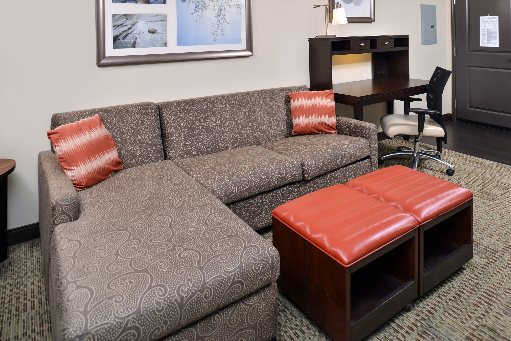 Staybridge Suites Rochester Commerce Dr Nw