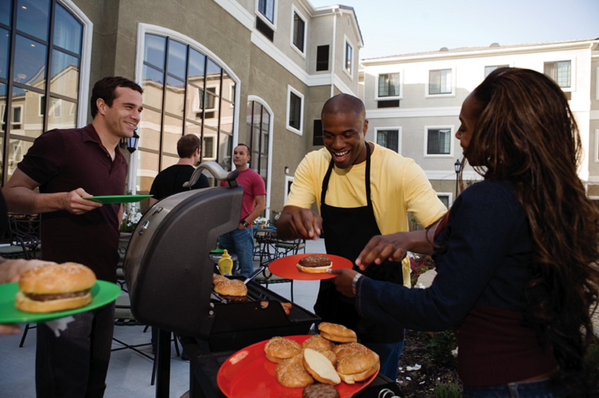 Staybridge Suites Rochester Commerce Dr Nw