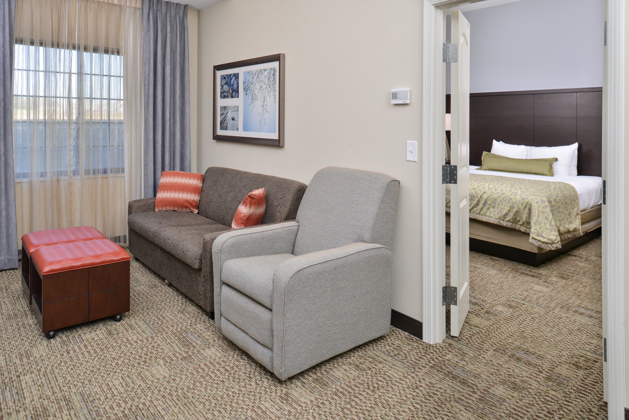 Staybridge Suites Rochester Commerce Dr Nw