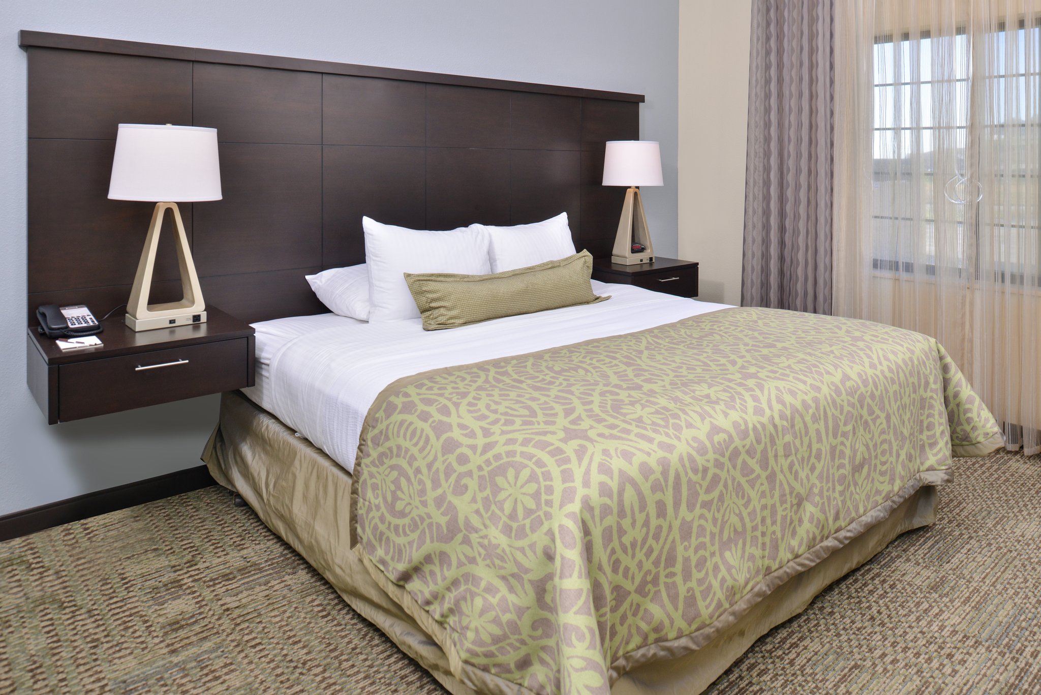 Staybridge Suites Rochester Commerce Dr Nw