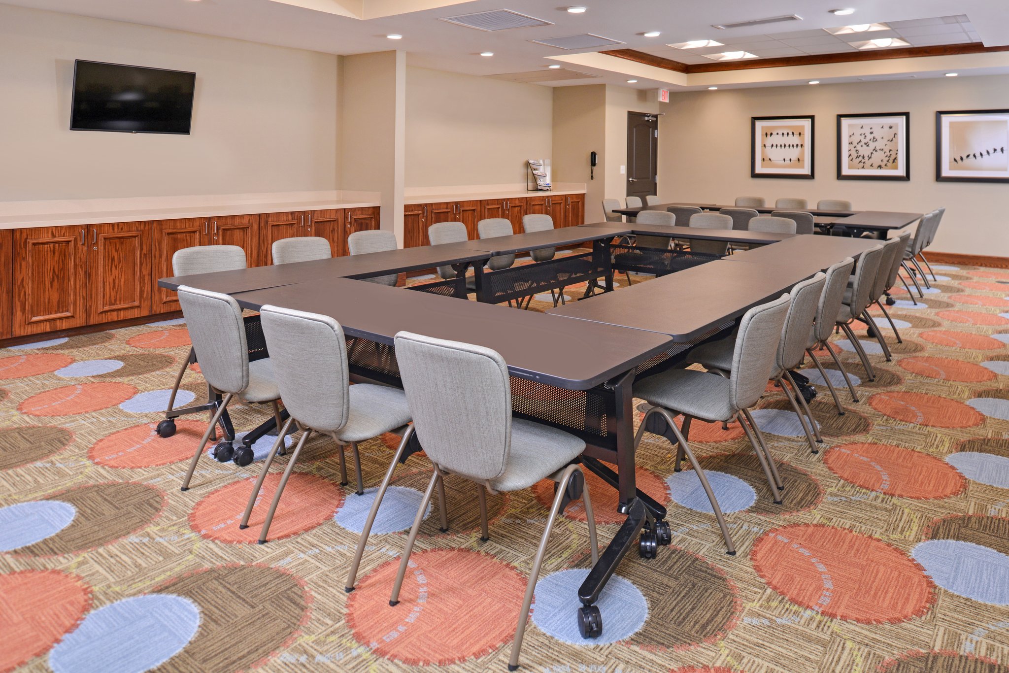 Staybridge Suites Rochester Commerce Dr Nw