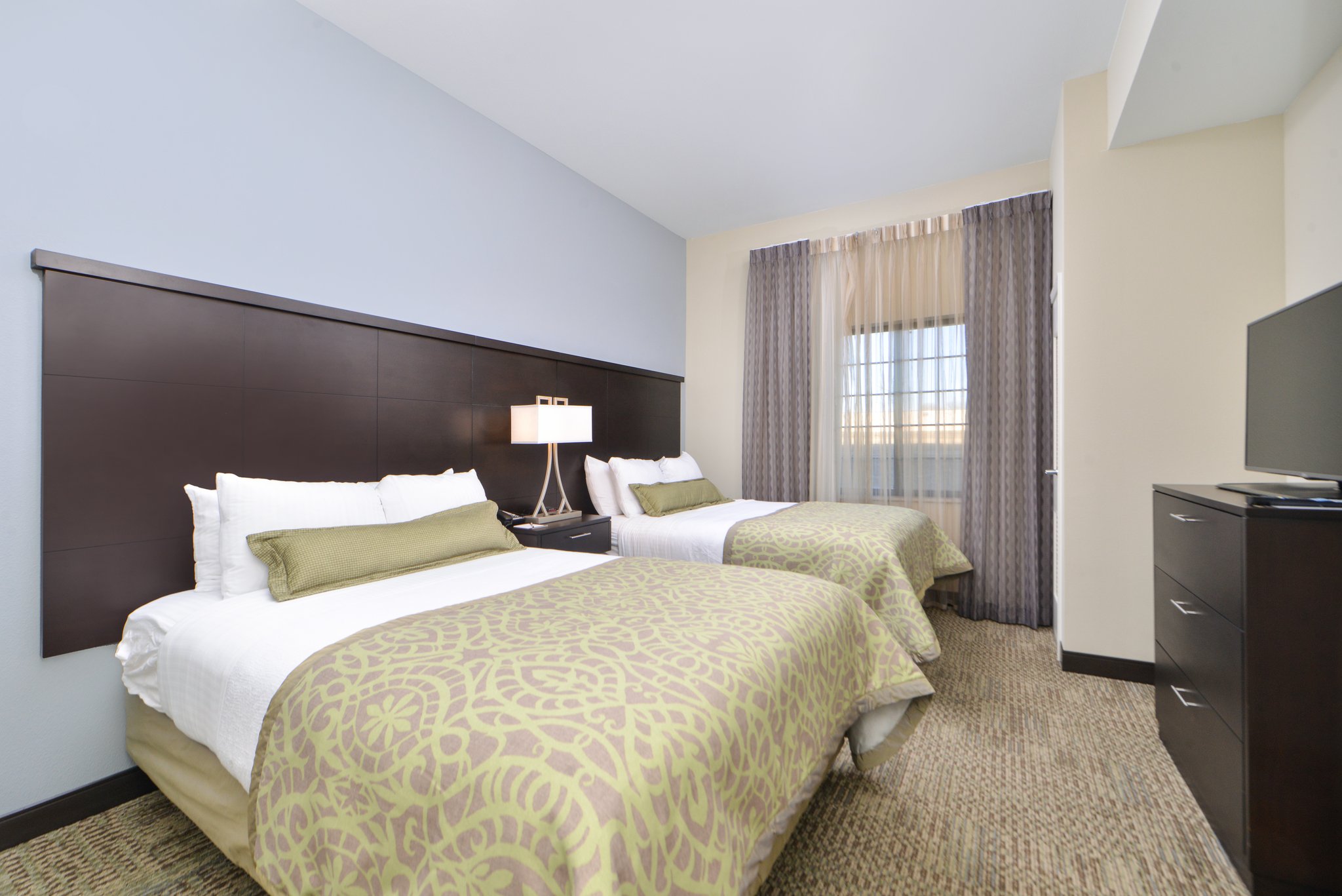 Staybridge Suites Rochester Commerce Dr Nw