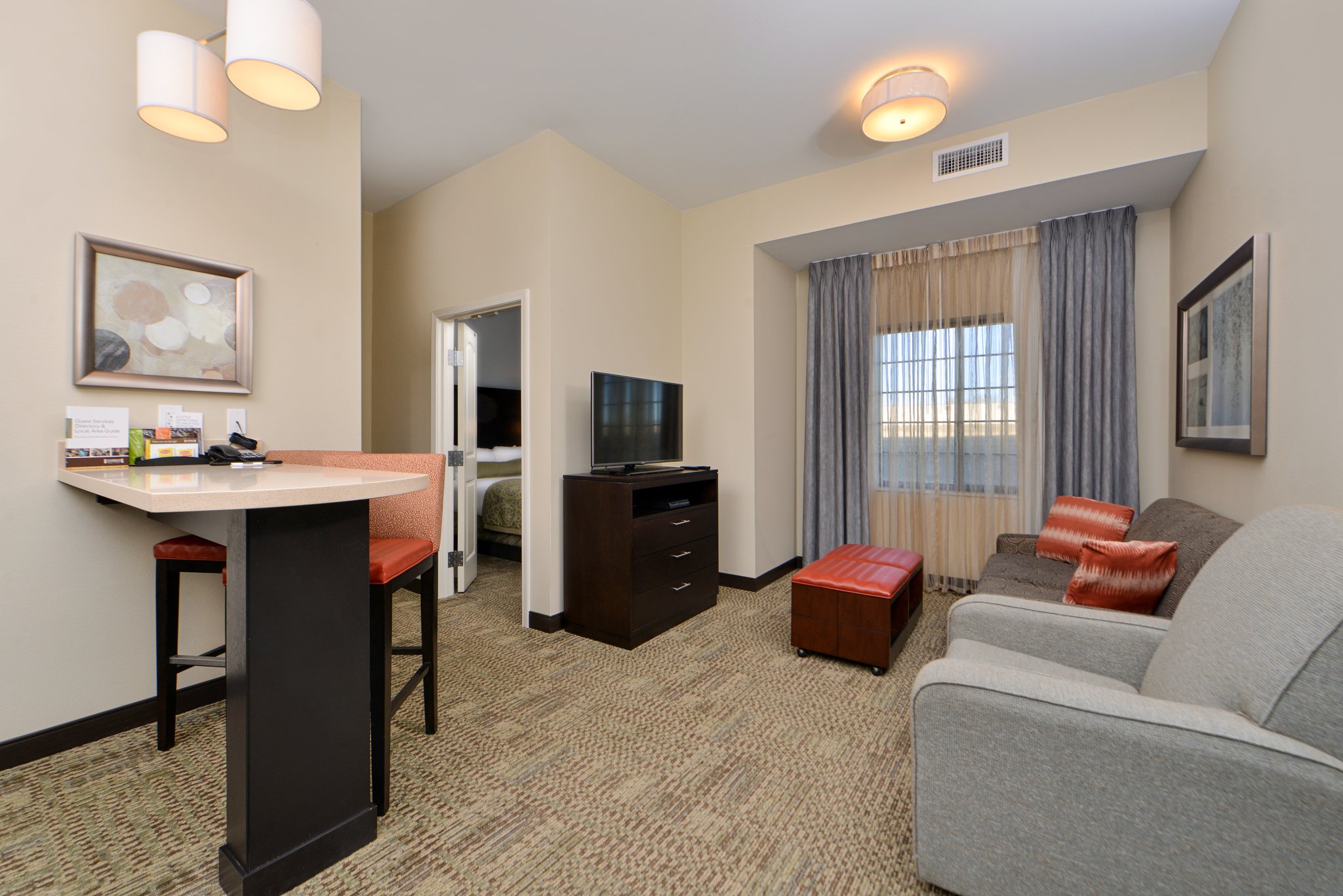 Staybridge Suites Rochester Commerce Dr Nw