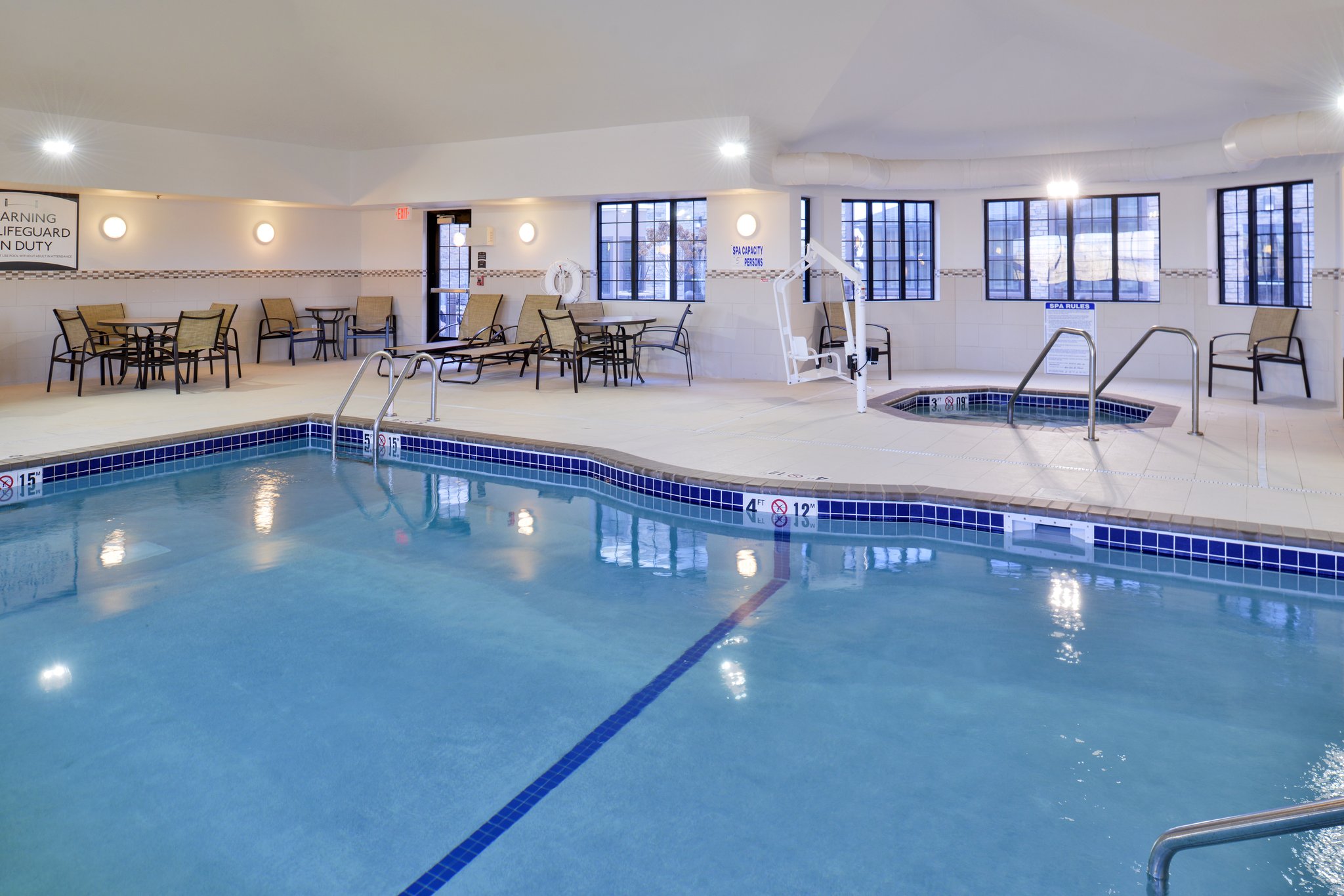 Staybridge Suites Rochester Commerce Dr Nw