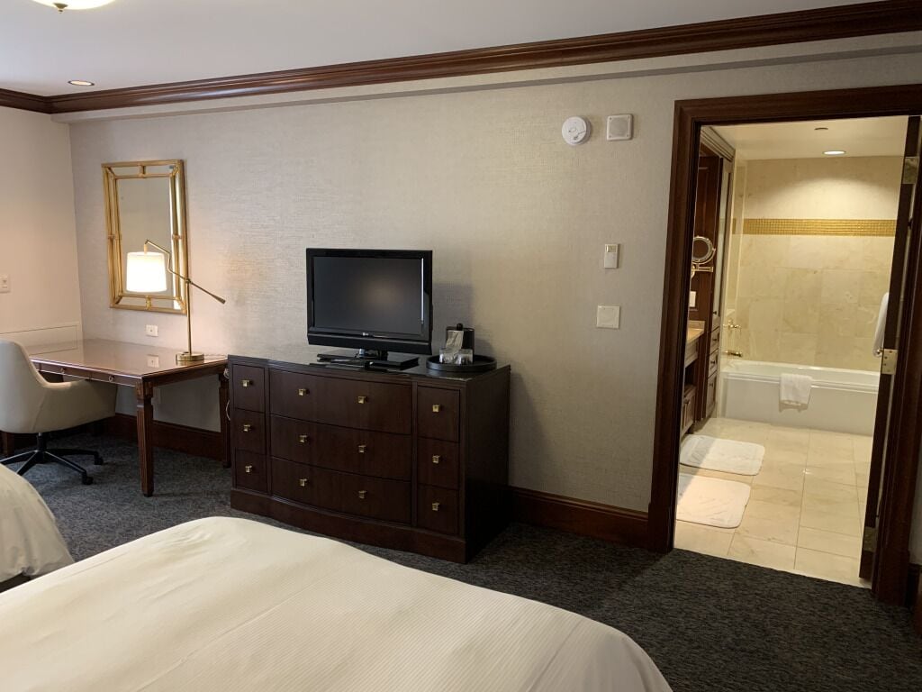 The Towers At The Kahler Grand Hotel