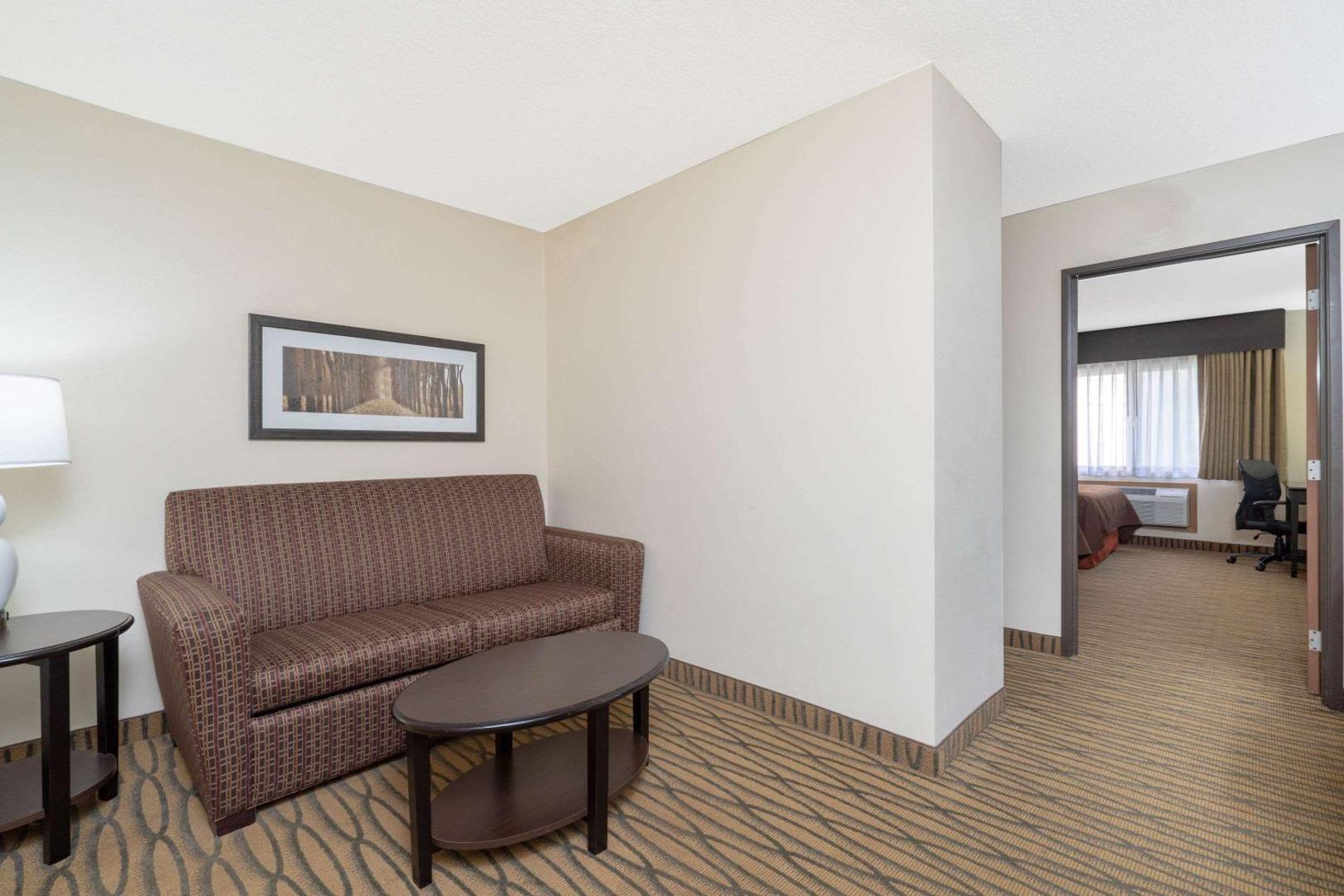 Aspen Hotel Rogers
