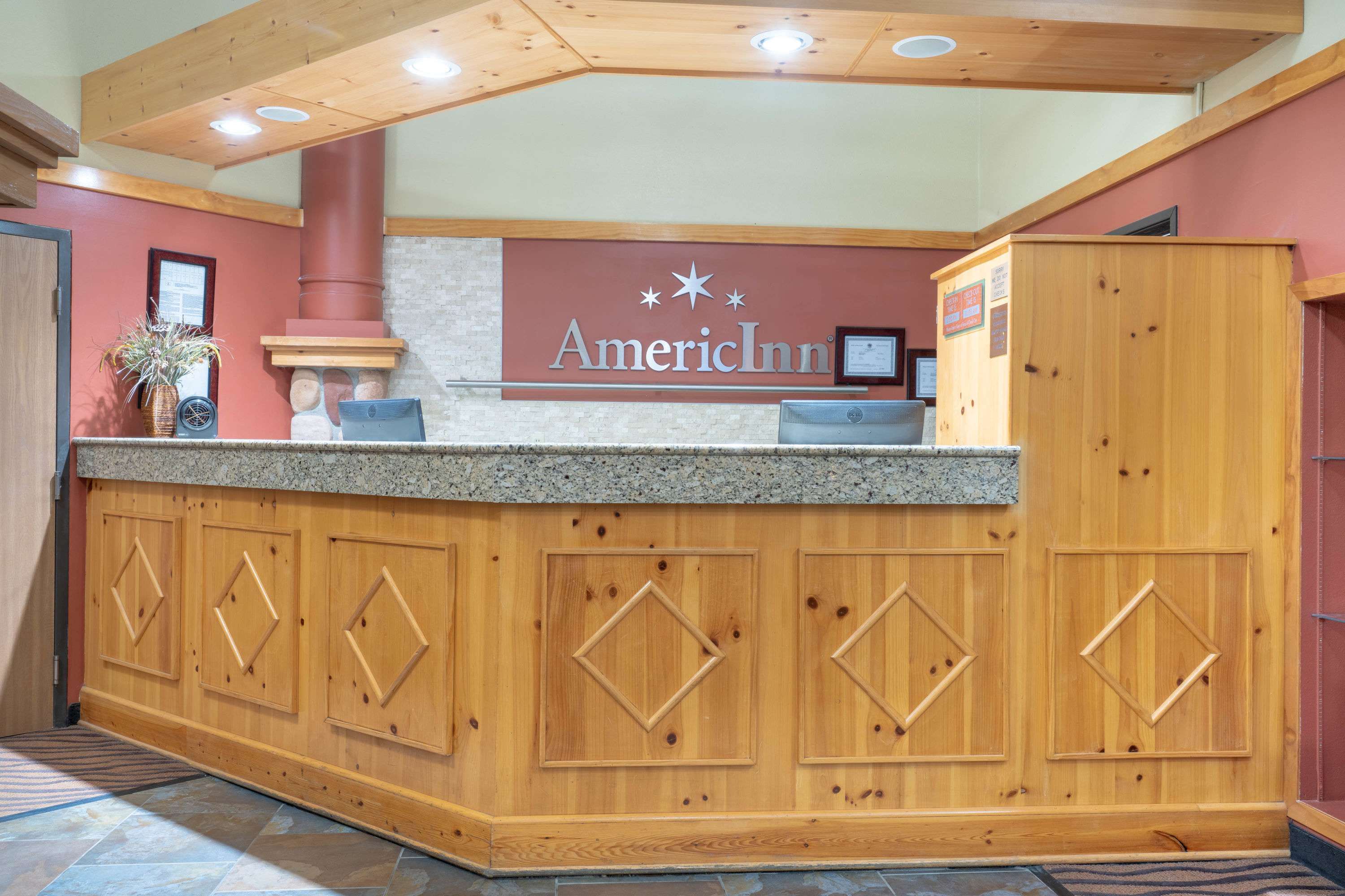 Aspen Hotel Rogers
