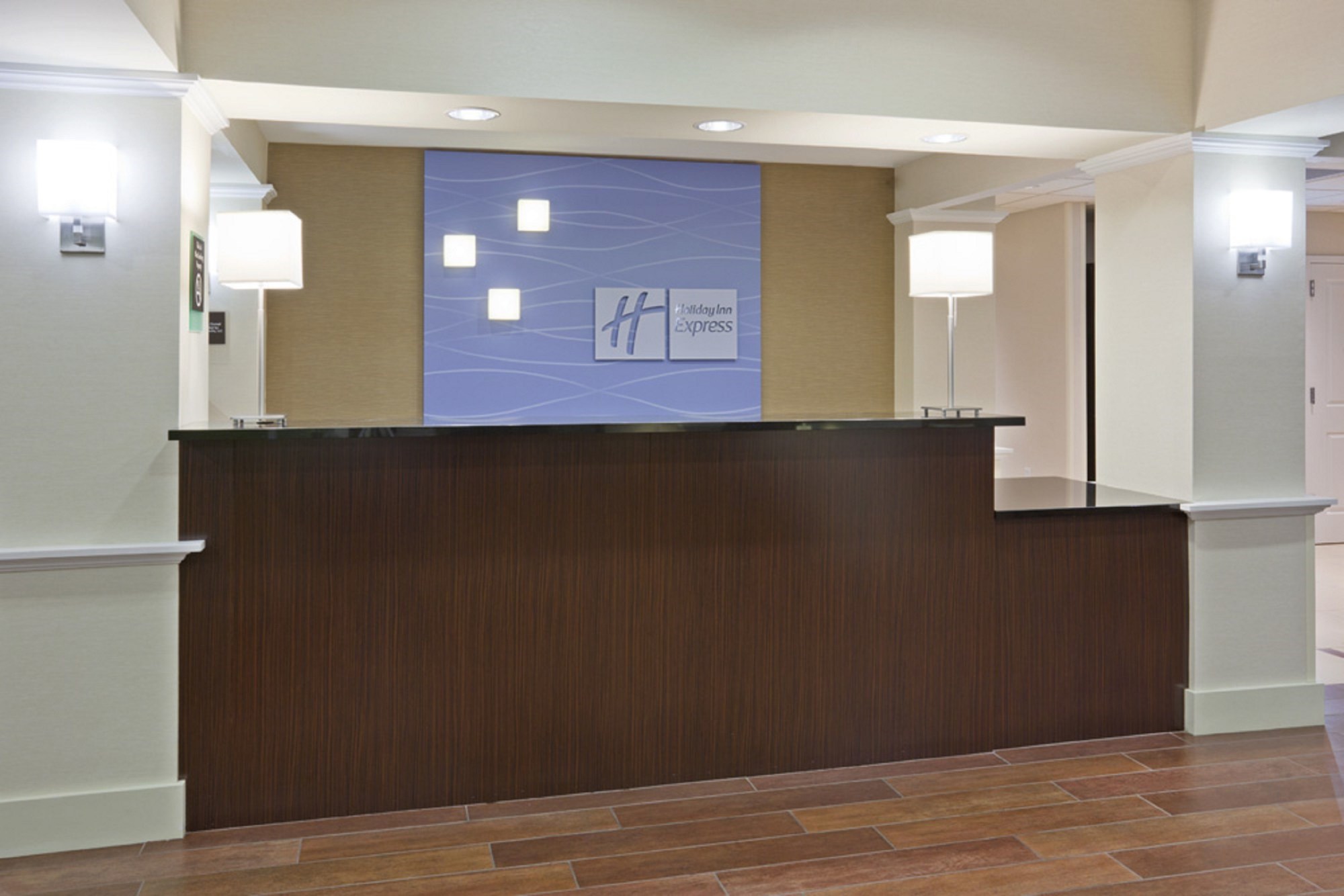 Holiday Inn Express Hotel & Suites Roger