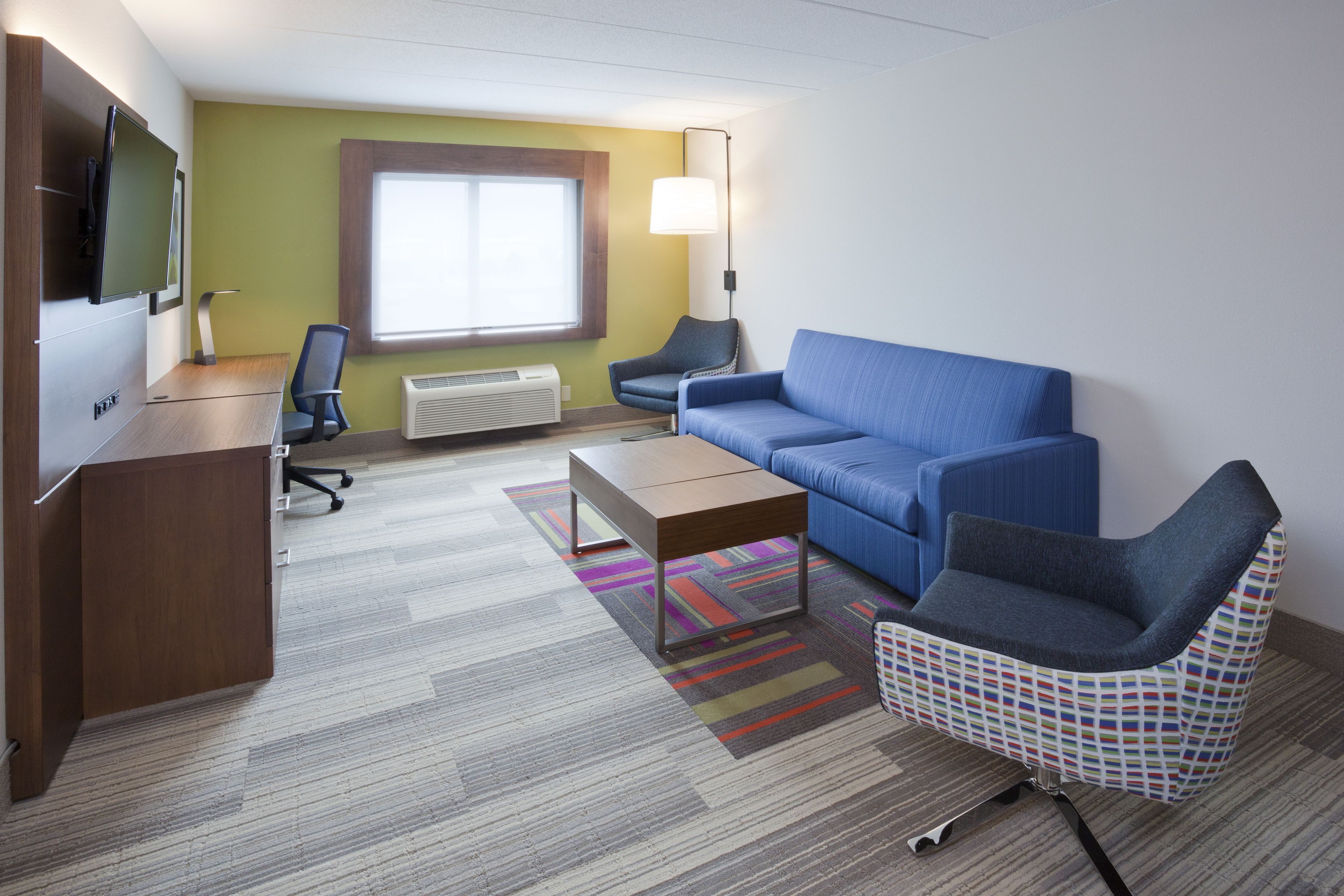 Holiday Inn Express Roseville-St. Paul