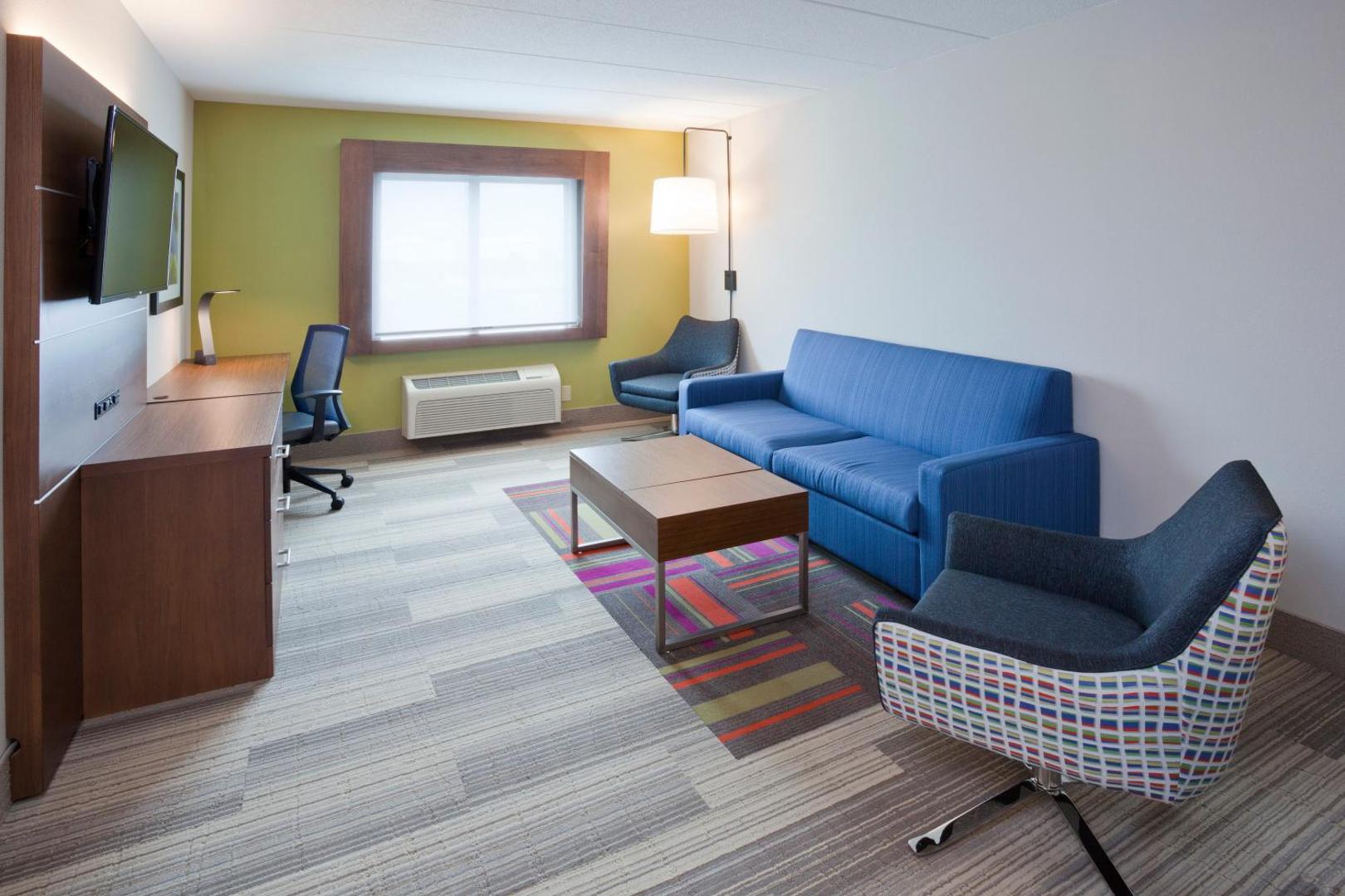 Holiday Inn Express Roseville-St. Paul