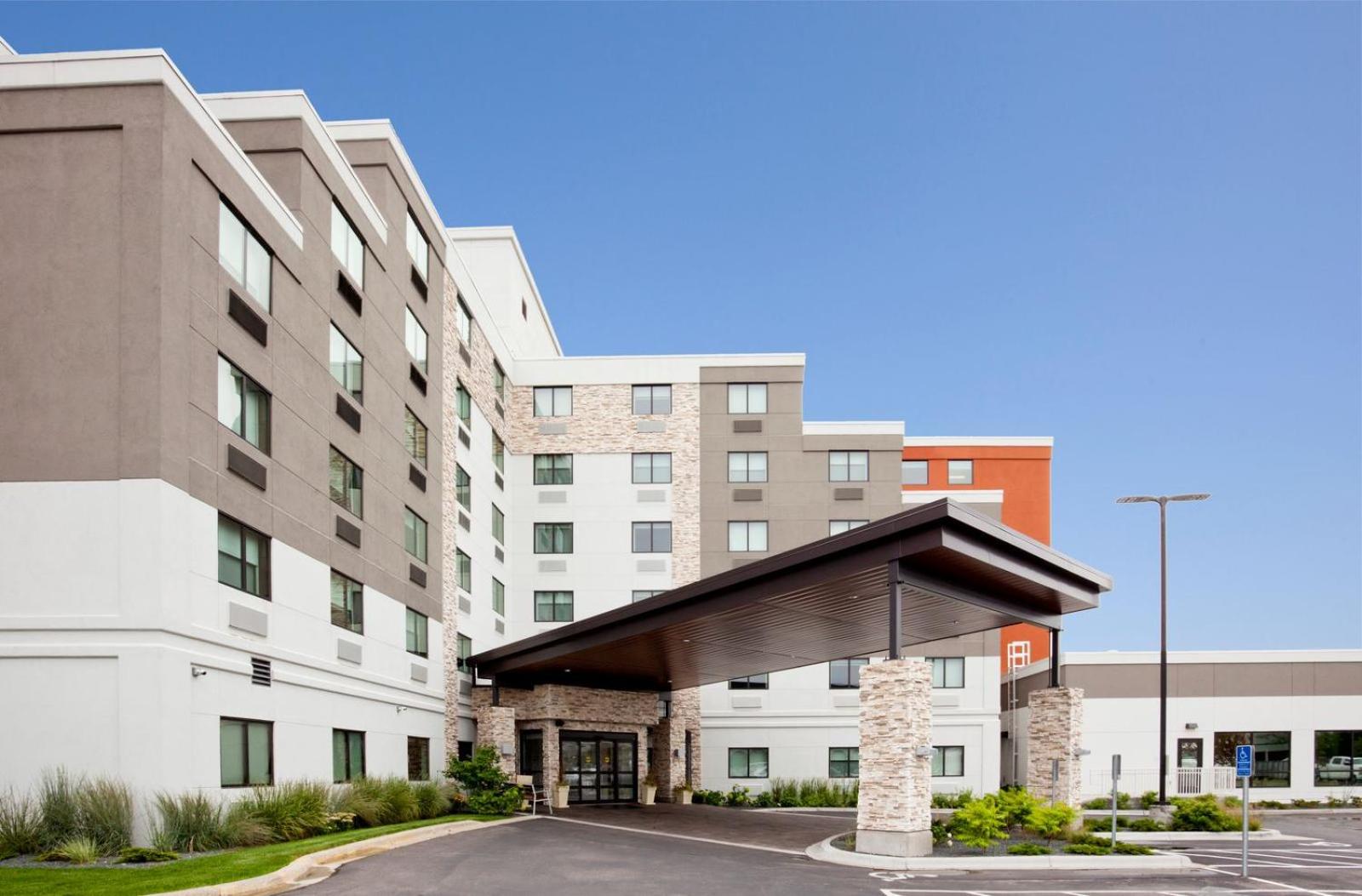 Holiday Inn Express Roseville-St. Paul