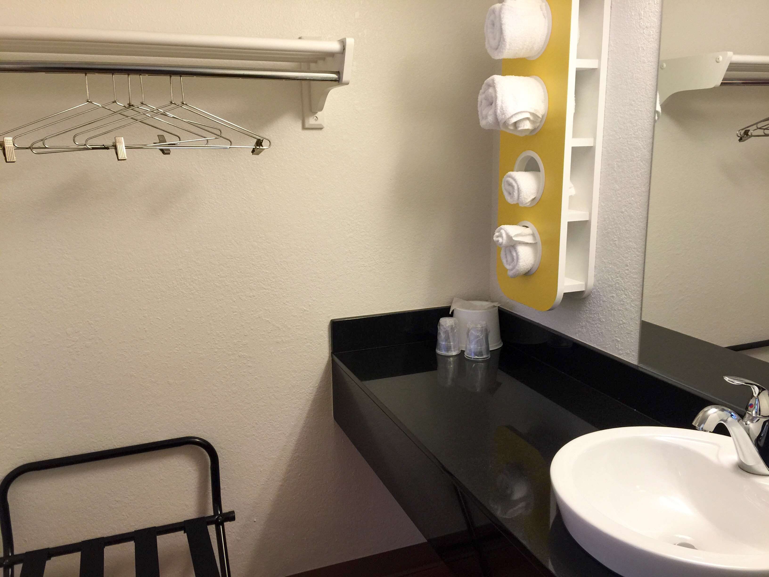 Motel 6 Minneapolis North - Roseville