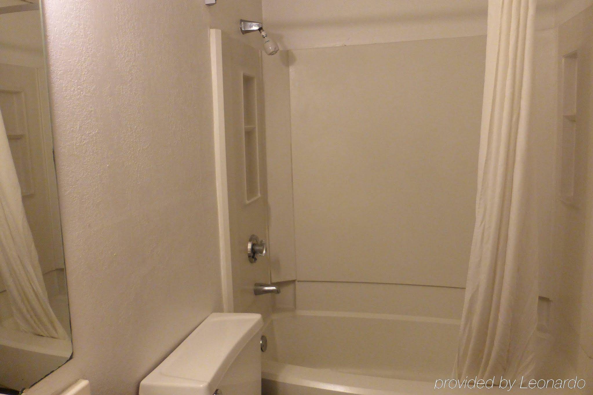 Norwwod Inn and Suites Roseville