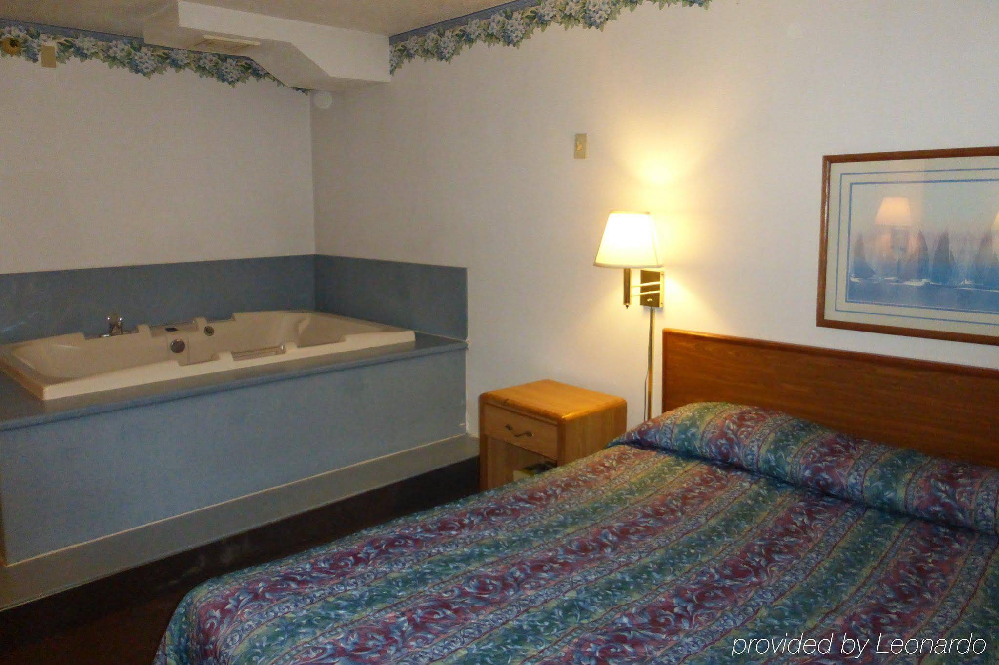 Norwwod Inn and Suites Roseville