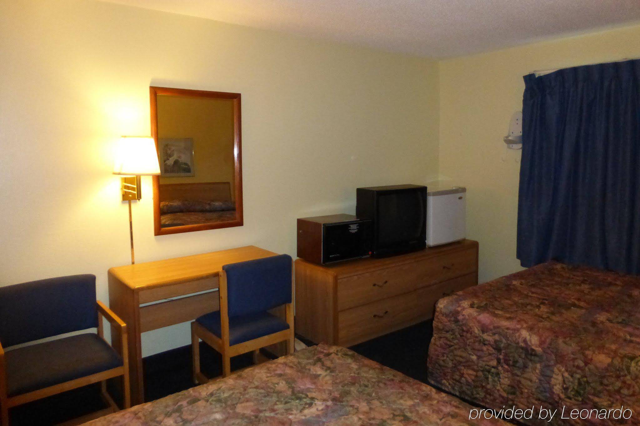 Norwwod Inn and Suites Roseville
