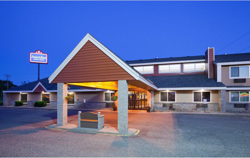AmericInn by Wyndham St. Cloud